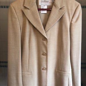 In Wear, size 4 beautiful pant suit